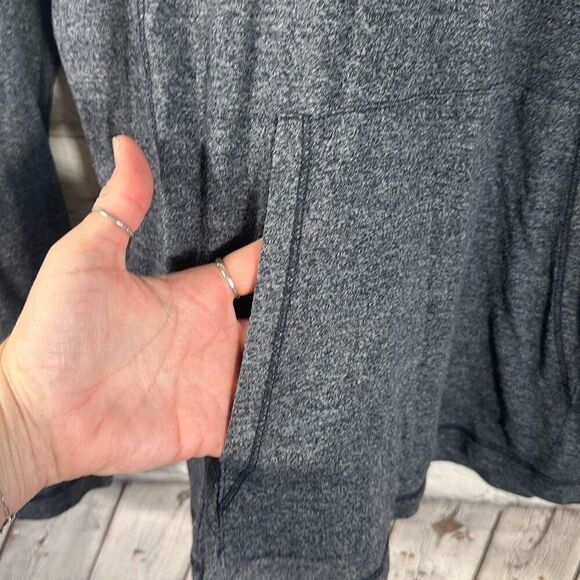 John Varvatos USA Heather  Gray  Long Sleeve Tshirt Hoodie size XL - Picture 2 of 6